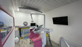  LOCAUX PROFESSIONNELS 149 m² LANDERNEAU