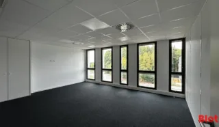  BUREAUX 254 m² PACÉ