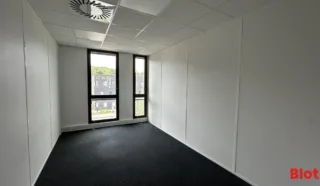  BUREAUX 254 m² PACÉ