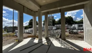  LOCAUX COMMERCIAUX 81 m² RENNES
