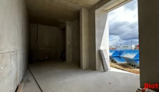  LOCAUX COMMERCIAUX 81 m² RENNES