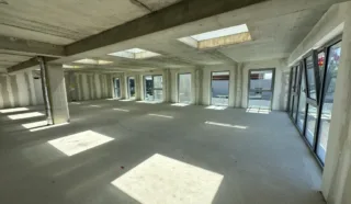  BUREAUX NEUFS 178 m² LORIENT LA BASE