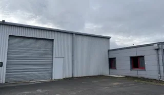  LOCAUX D'ACTIVITÉS 350 M² COUERON