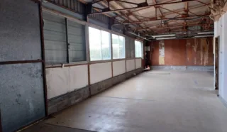  LOCAUX D'ACTIVITES 300 m² QUIMPER
