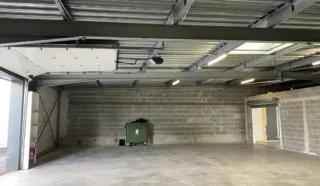  BUREAUX / LOCAUX COMMERCIAUX TADEN 375 m²