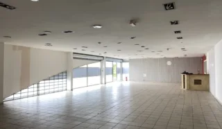  BUREAUX / LOCAUX COMMERCIAUX TADEN 375 m²