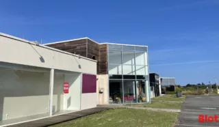  LOCAL COMMERCIAL 157 m² LE POULIGUEN