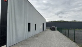  LOCAUX D'ACTIVITÉS 270 M² NORT-SUR-ERDRE
