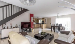 Maison 6 pièce(s)