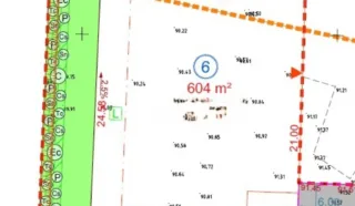 Terrain 584m²