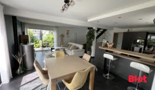 Maison 6 pièce(s)