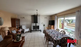 Maison 6 pièce(s)