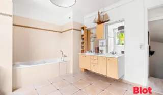 Maison 6 pièce(s)