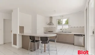 Maison 4 pièce(s)