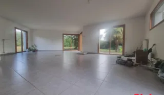 Maison 6 pièce(s)