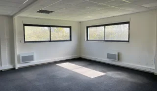  BUREAUX 260 m² LIFFRE
