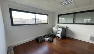  BUREAUX 260 m² LIFFRE