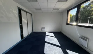  BUREAUX 141 M² SAINT HERBLAIN