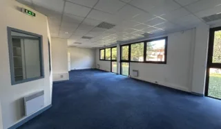  BUREAUX 141 M² SAINT HERBLAIN