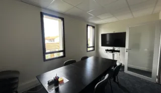  BUREAUX 69 M² REZE