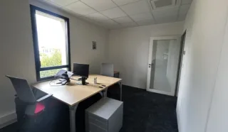  BUREAUX 69 M² REZE