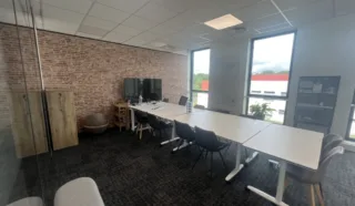  BUREAUX 238 M² SAINT HERBLAIN