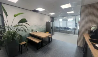  BUREAUX 238 M² SAINT HERBLAIN