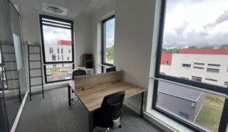  BUREAUX 238 M² SAINT HERBLAIN