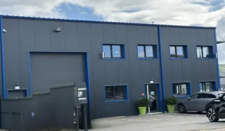  BUREAUX AVEC STOCKAGE CAUDAN 590 m²