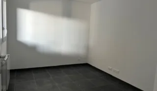  LOCAL D'CATIVITES 225 M² QUESSOY
