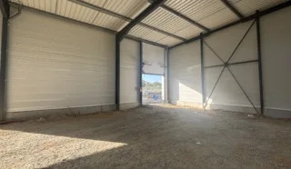  CELLULE D'ACTIVITÉS 211 m² GRANDCHAMPS DES FONTAINES