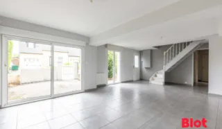 Maison 6 pièce(s)