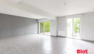 Maison 6 pièce(s)