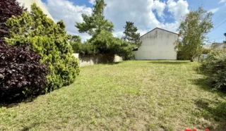 Terrain 422m²