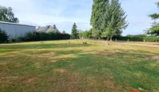 Terrain 688m²