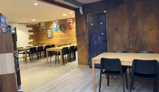  LOCAL 145 M² TREGUEUX