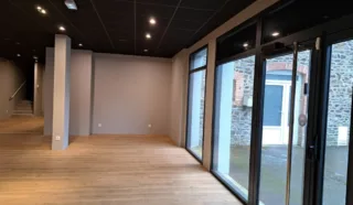  BUREAUX 116 m² FOUGERES