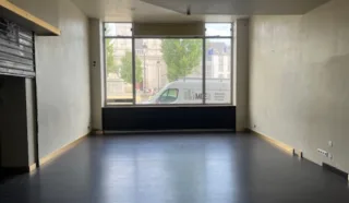 BUREAUX VANNES 120 m²