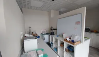  LOCAUX PROFESSIONNELS 149 m² LANDERNEAU