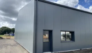  LOCAUX D'ACTIVITES EVRAN 125 m²