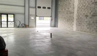  LOCAUX D'ACTIVITES BRUZ 240 m²
