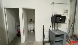  LOCAUX D'ACTIVITÉS 196 M² SAINT ANDRE DES EAUX