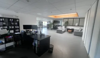  BUREAUX 367 M² VERTOU