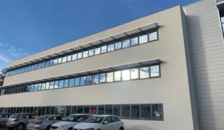  BUREAUX 93 M² CARQUEFOU