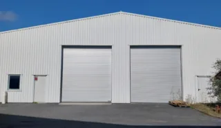  LOCAUX D'ACTIVITÉS 396 M² GUÉRANDE