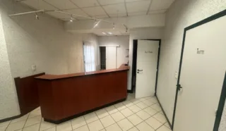  BUREAUX 109 M² VITRÉ