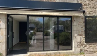  LOCAL COMMERCIAL  47 m² CENTRE DE PLESCOP