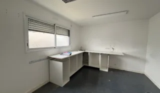  BUREAUX 100 m² CAUDAN