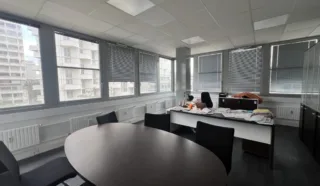  BUREAUX 661 m² RENNES