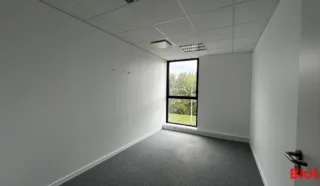  BUREAUX 160 M² ST GREGOIRE